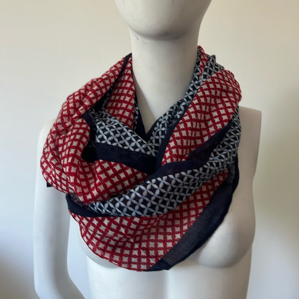 Tommy Hilfiger Geometric Print Scarf